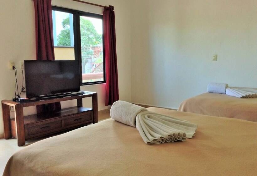 هتل Posada Malix Pek