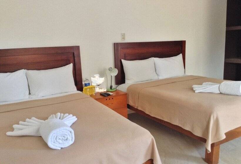 هتل Posada Malix Pek