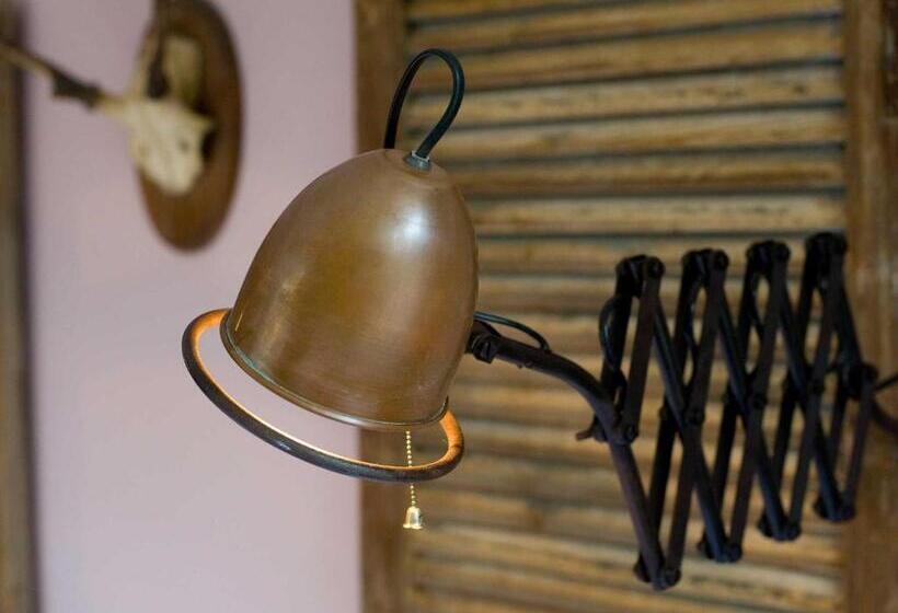 호텔 & Restaurant Meneer Van Eijck