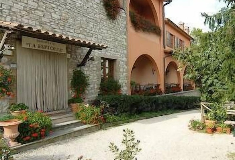 هتل La Fattoria