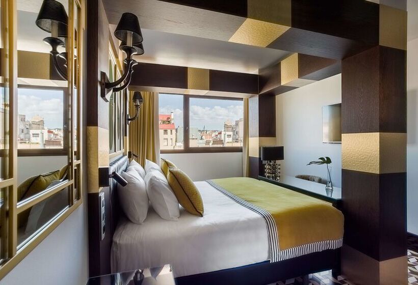 Отель Room Mate Anna