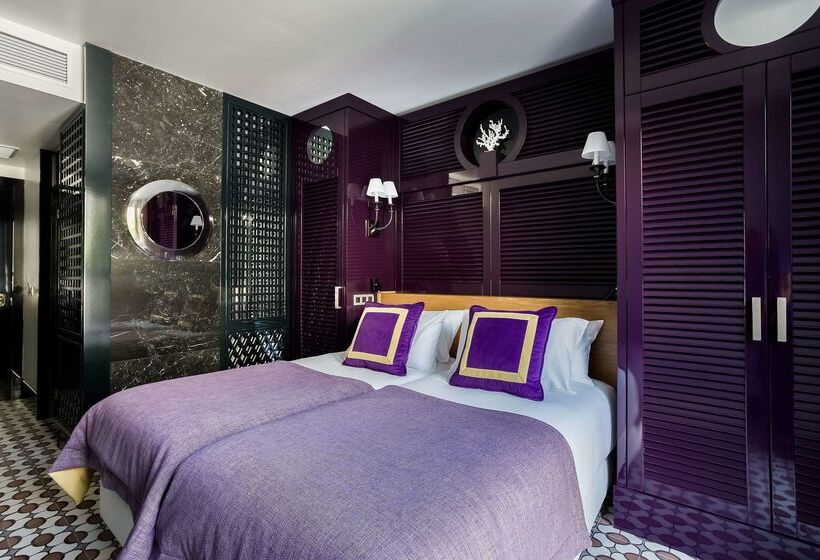 Отель Room Mate Anna