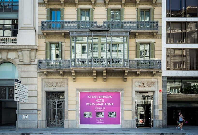 Отель Room Mate Anna