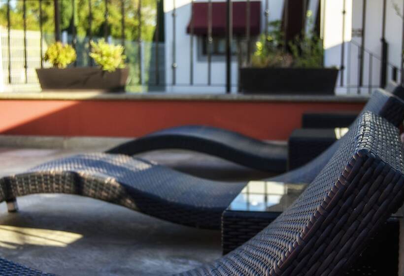 Отель San Xavier