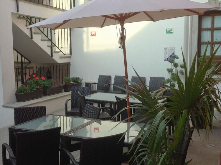 Отель San Xavier