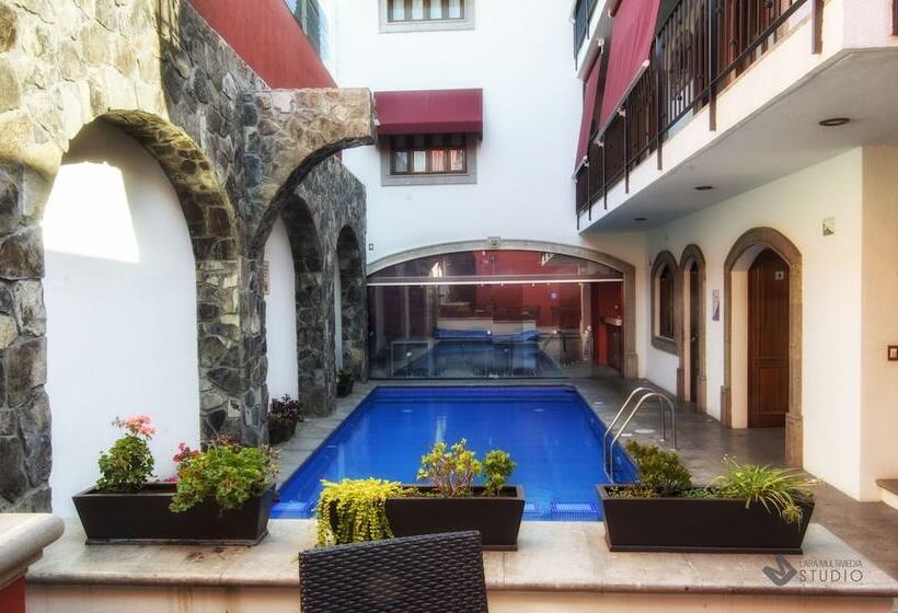 Отель San Xavier