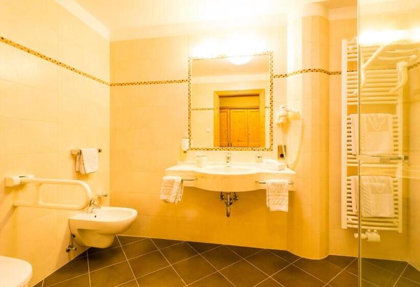 호텔 Schneeberg Family Spa Resort