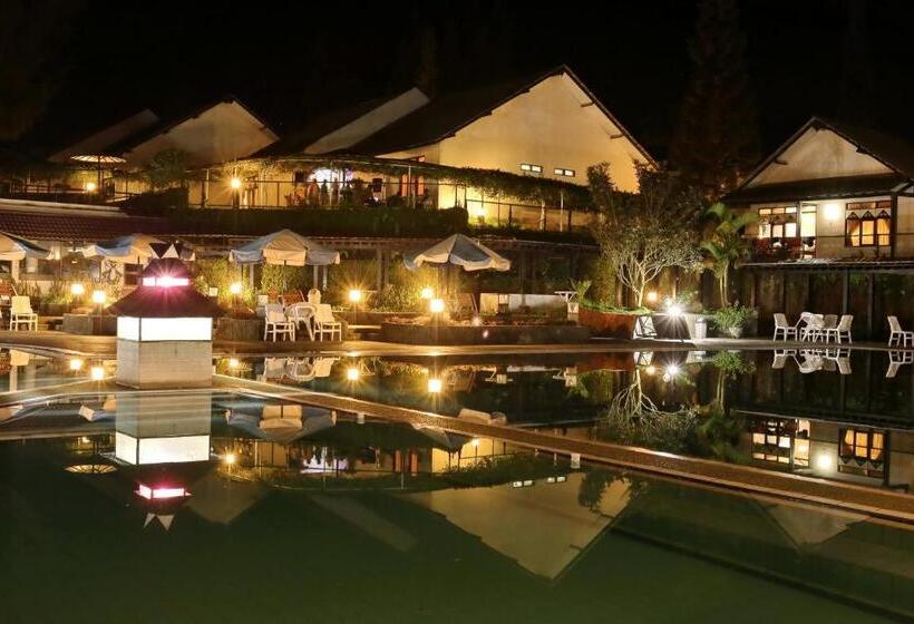 호텔 Sibayak Internasional