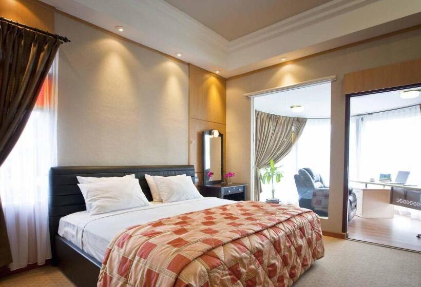 호텔 Sibayak Internasional