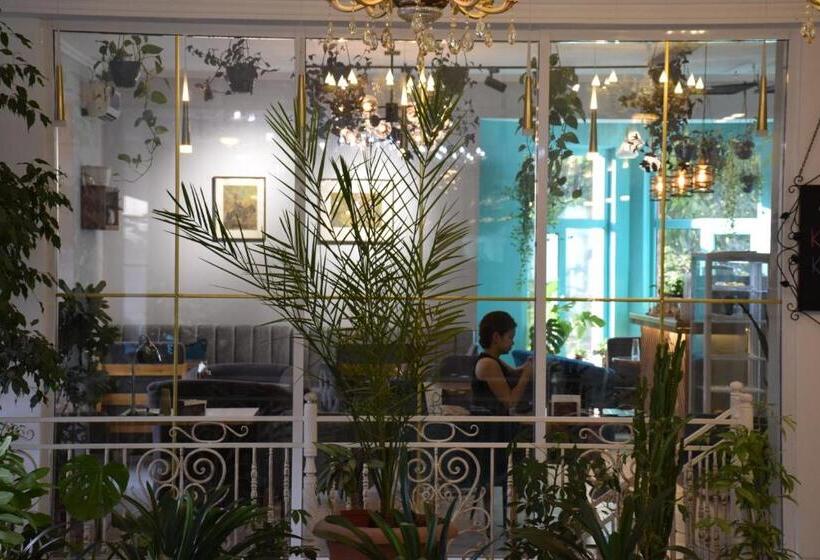 هتل Silk Road Lodge