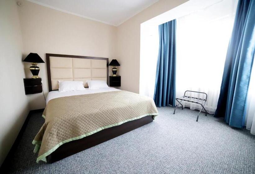 هتل Silk Road Lodge