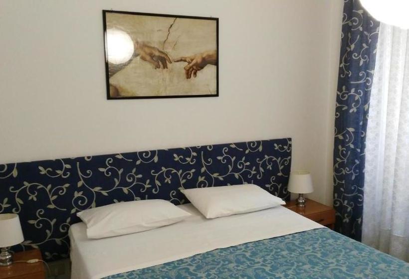 Fotos del hotel Trionfal Apartment:  3