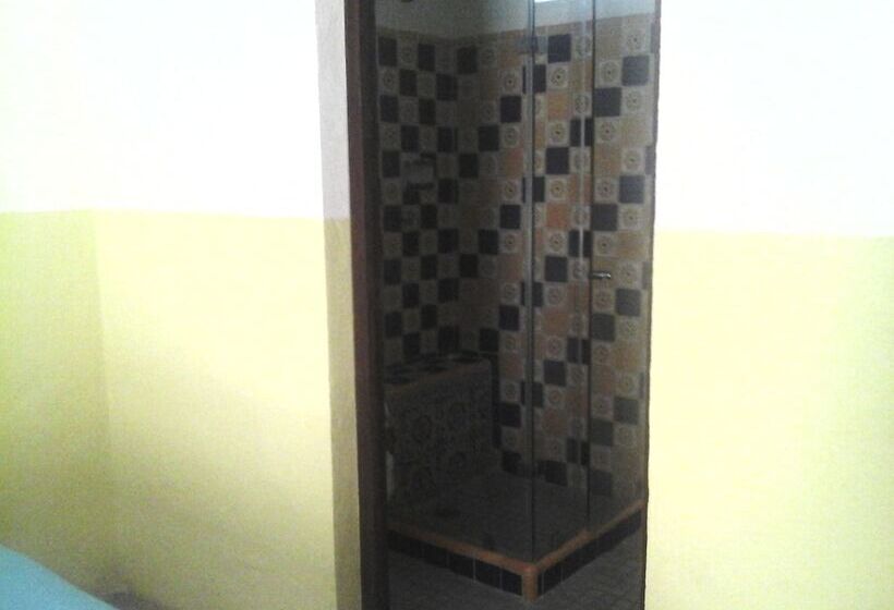 בית מלון כפרי Tunich Beh