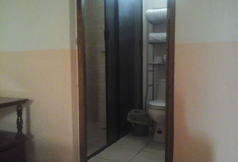 בית מלון כפרי Tunich Beh