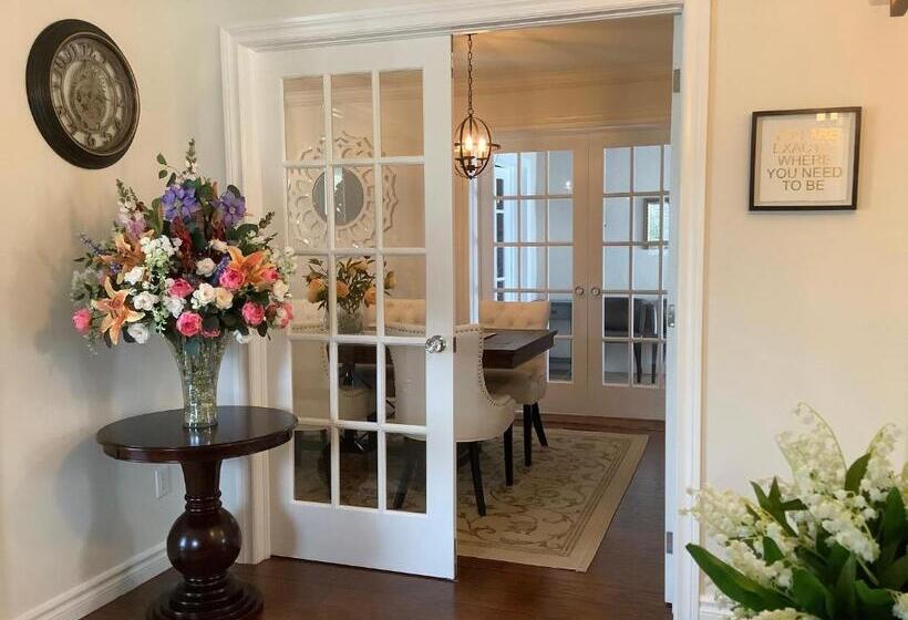 ホテル Via Veneto Old Town