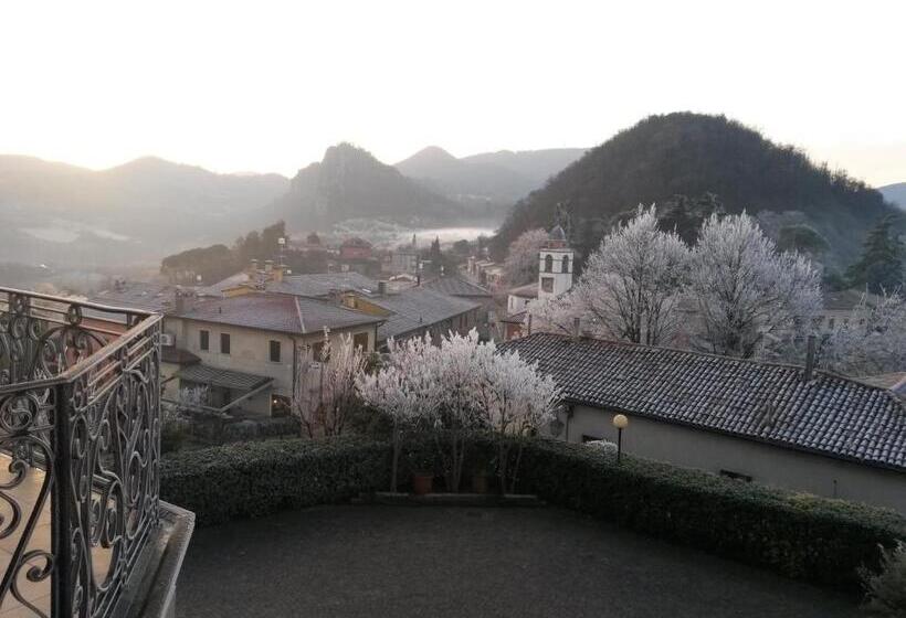 فندق Villa Lussana