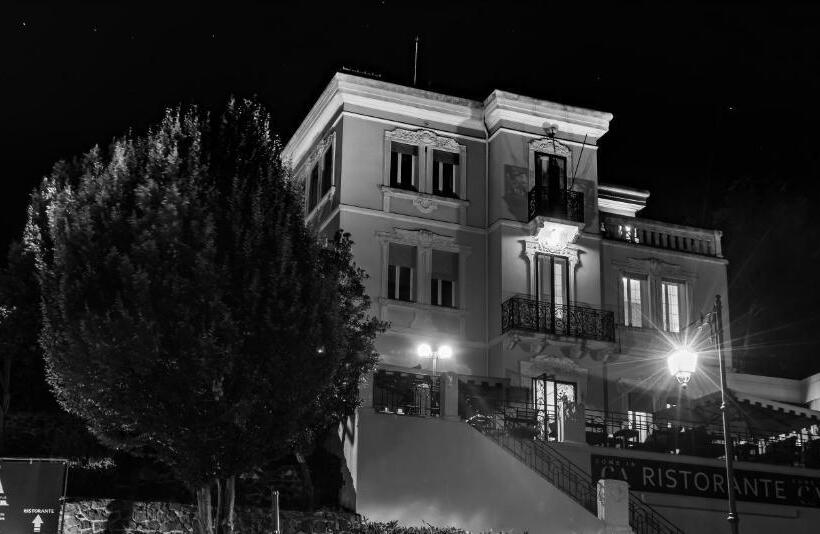 فندق Villa Lussana