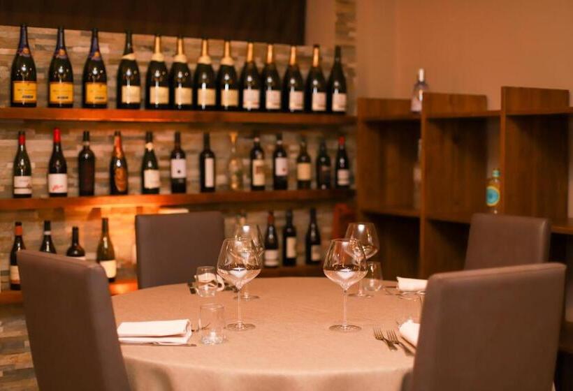 فندق Villa Lussana