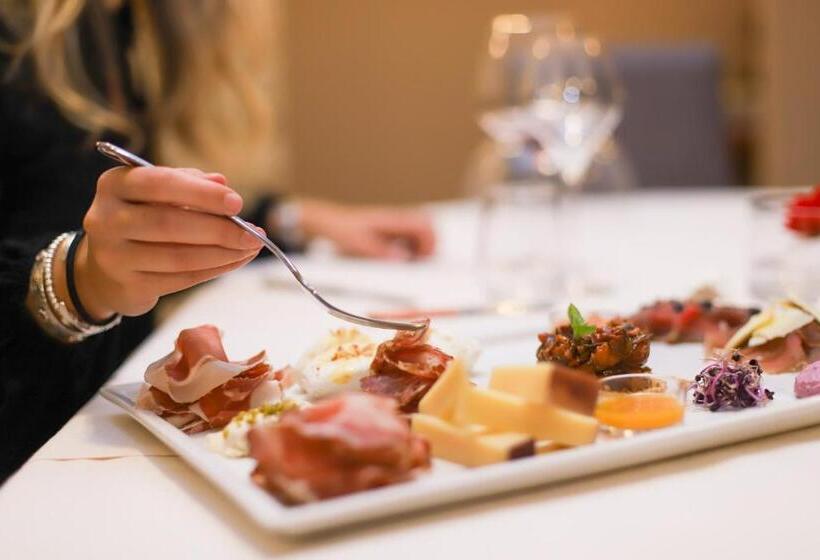 فندق Villa Lussana