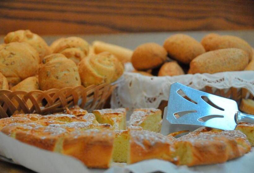 Отель Villa Rodriguez