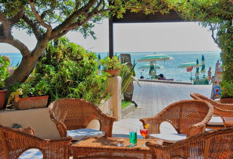 Отель Villa Rodriguez