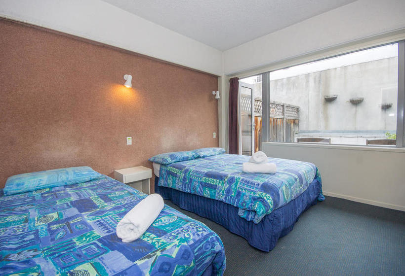 酒店 Yha Queenstown Central