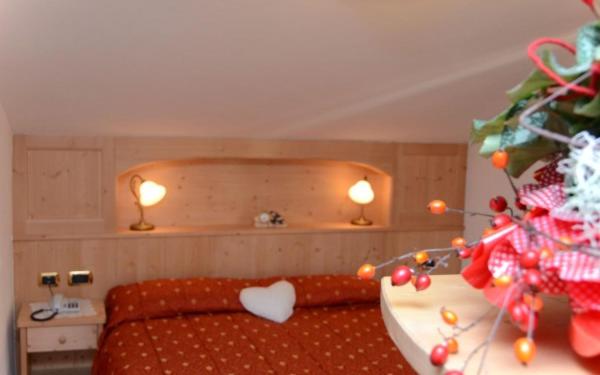 בית מלון כפרי Zirmes