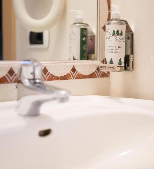 בית מלון כפרי Zirmes