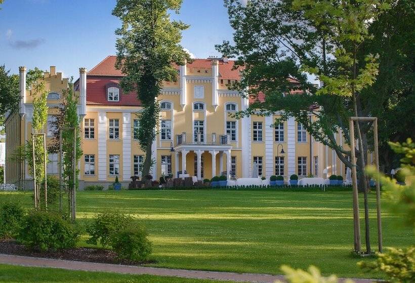 Relais & Châteaux Hotel Quadrille   Adults Only