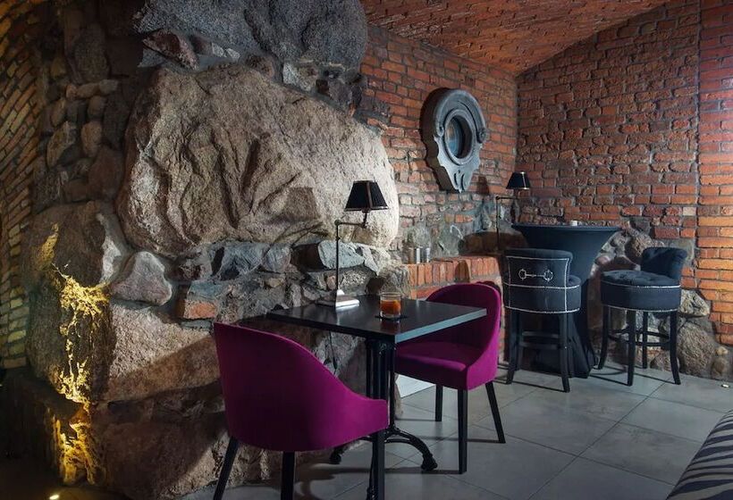 Relais & Châteaux Hotel Quadrille   Adults Only