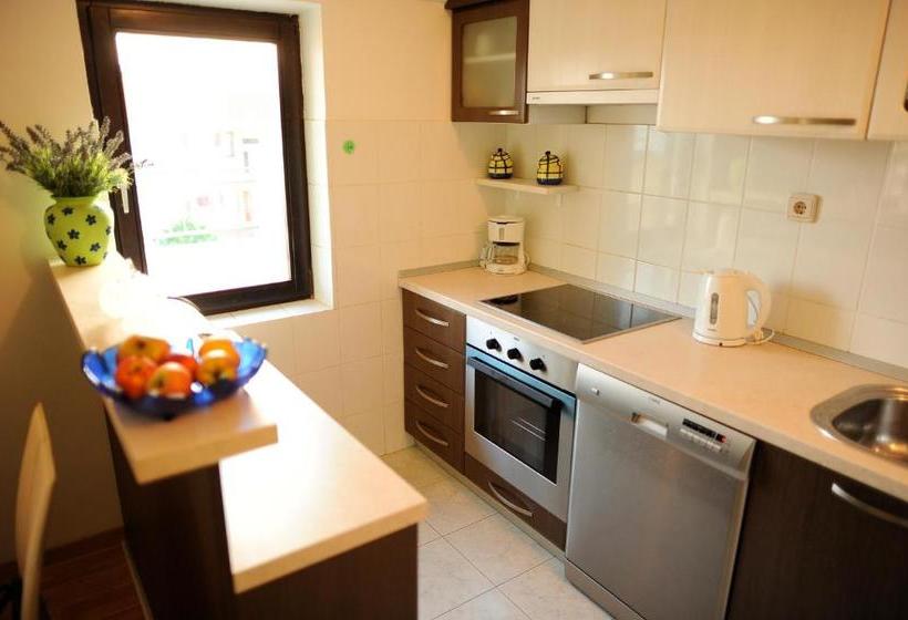 Apartments&rooms Jelavić