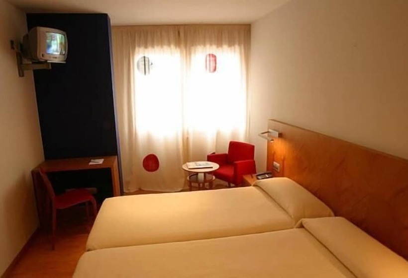 هتل Ab Murias Blancas