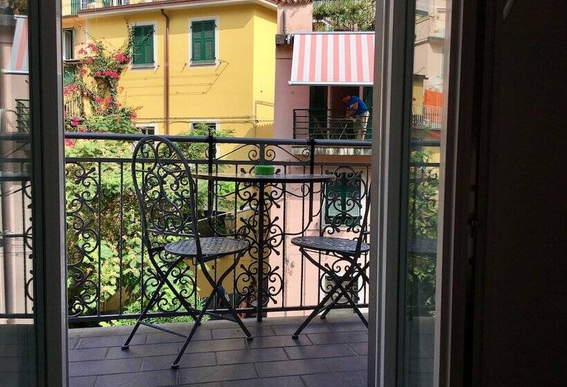 هتل Affittacamere Rio Centrale