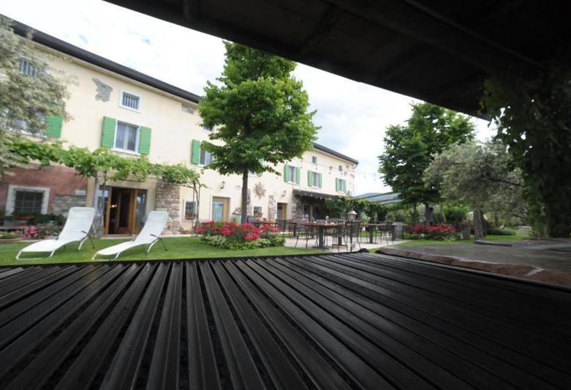 Отель Agriturismo Sol De Montalto