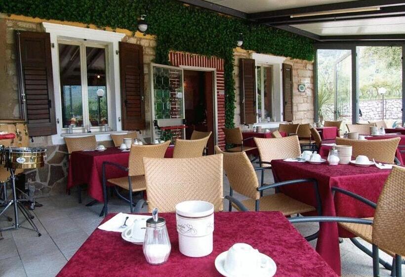 فندق Albergo Garni Orchidea