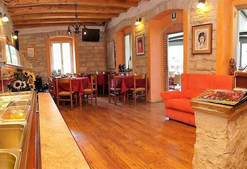 فندق Albergo Garni Orchidea