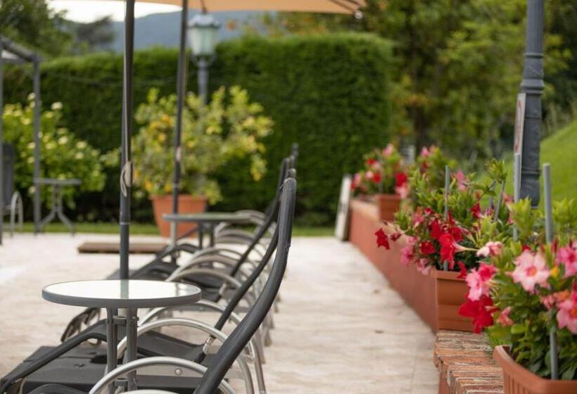 هتل Albergo La Luna