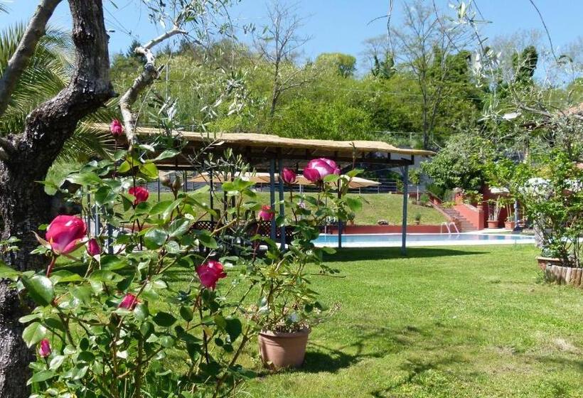 هتل Albergo La Luna