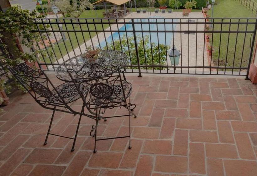 هتل Albergo La Luna