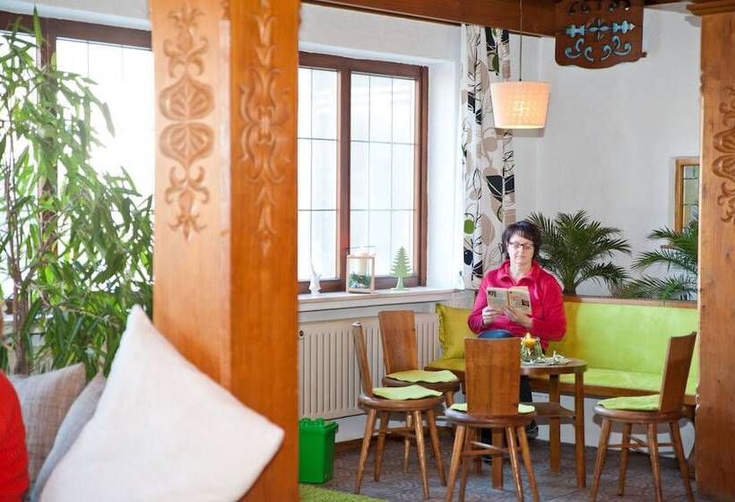 Отель Almhostel