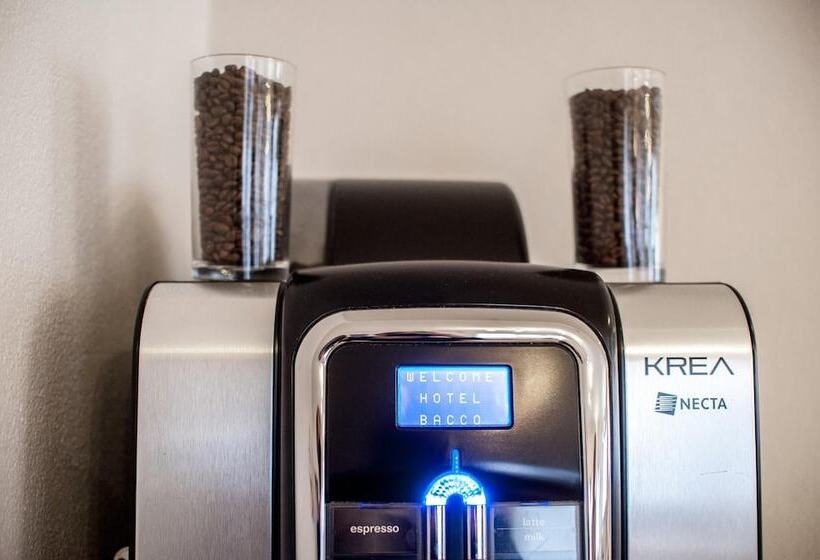 هتل Bacco Rooms And Breakfast