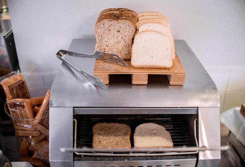 Отель Bacco Rooms And Breakfast