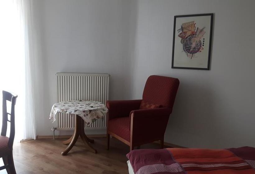 בית מלון כפרי City  Bauer