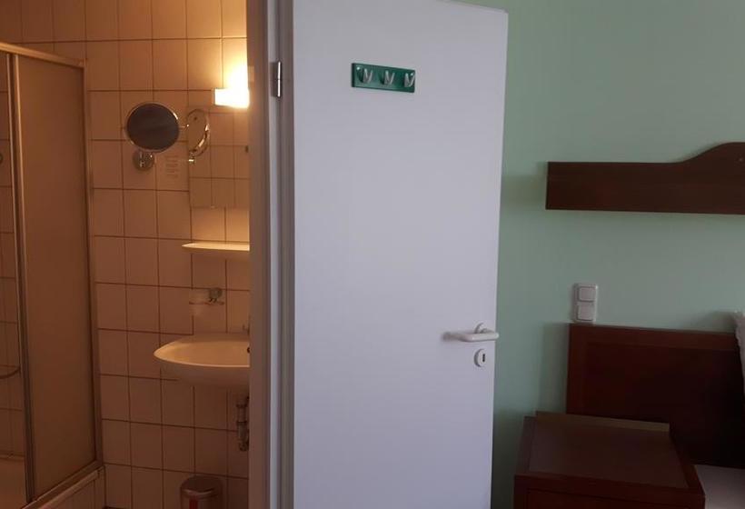 בית מלון כפרי City  Bauer