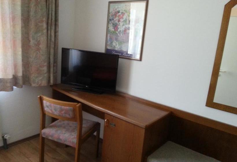 ホテル City  Bauer