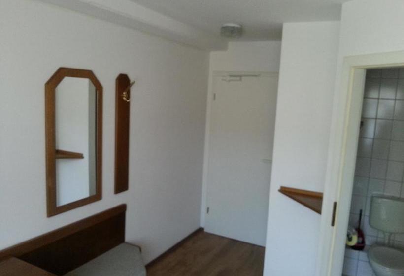 בית מלון כפרי City  Bauer