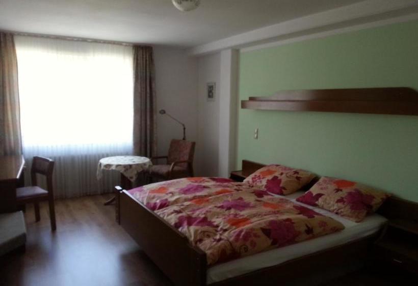 ホテル City  Bauer