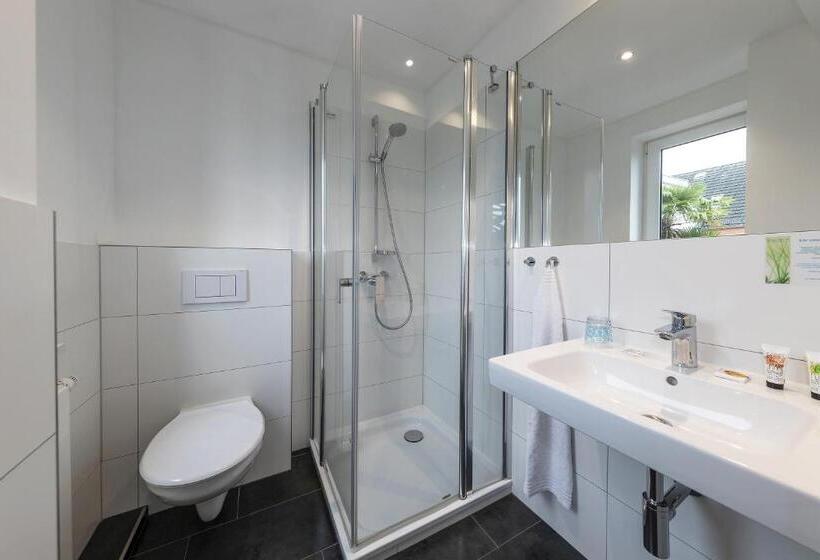 Beach Hotel California