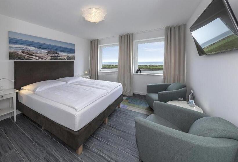 Beach Hotel California