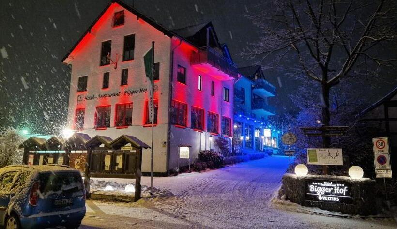 호텔 Bigger Hof   Wirtshaus Platzhirsch Am Jahnplatz